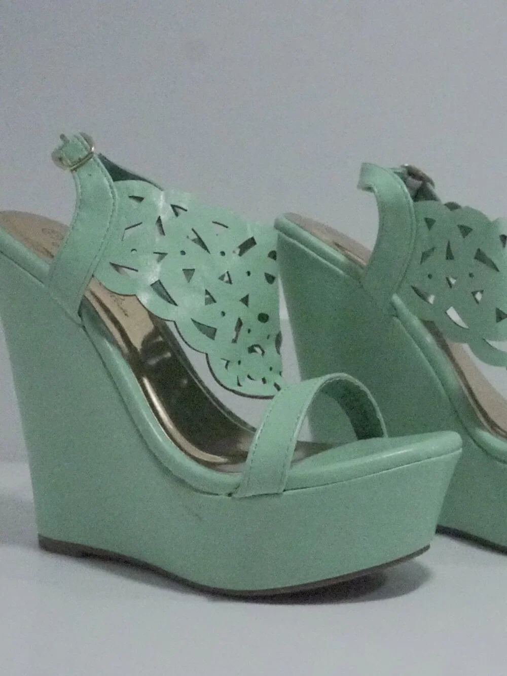 turquoise platforms